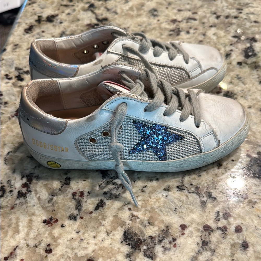 Kids “Super Star” Golden Goose sneakers with glittery purple/blue star - Picture 3 of 10